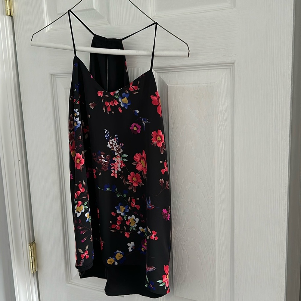 Summer sleeveless top